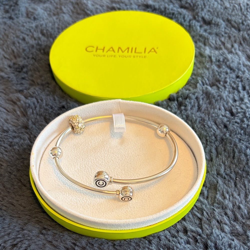 Vintage Large Chamilia 925 Silver Flex Charm Bangle Bracelet with CZ charm